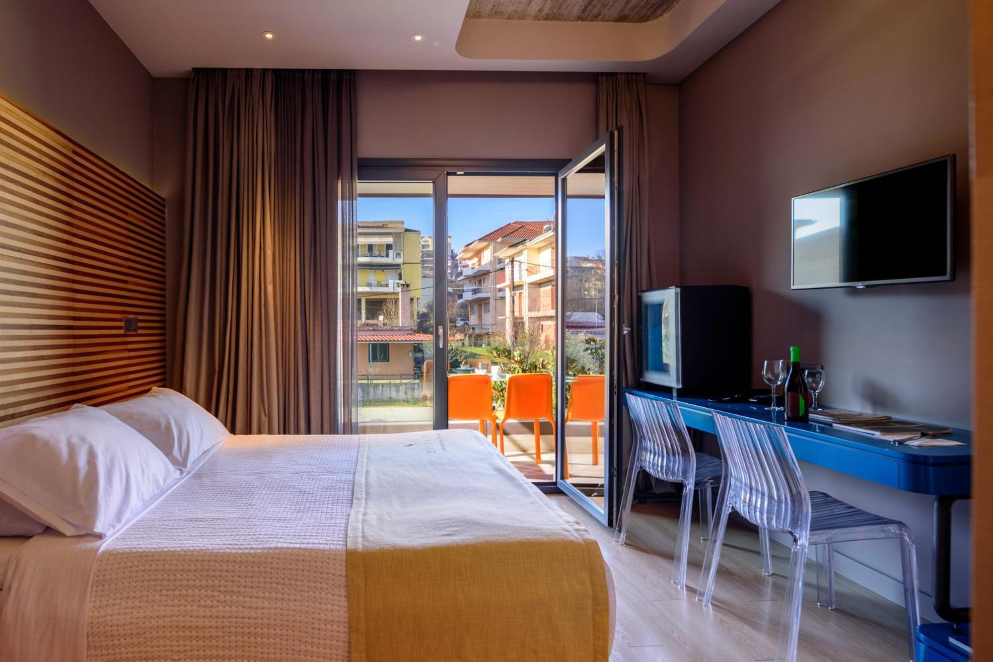 Essence Hotel Ioannina Exterior photo