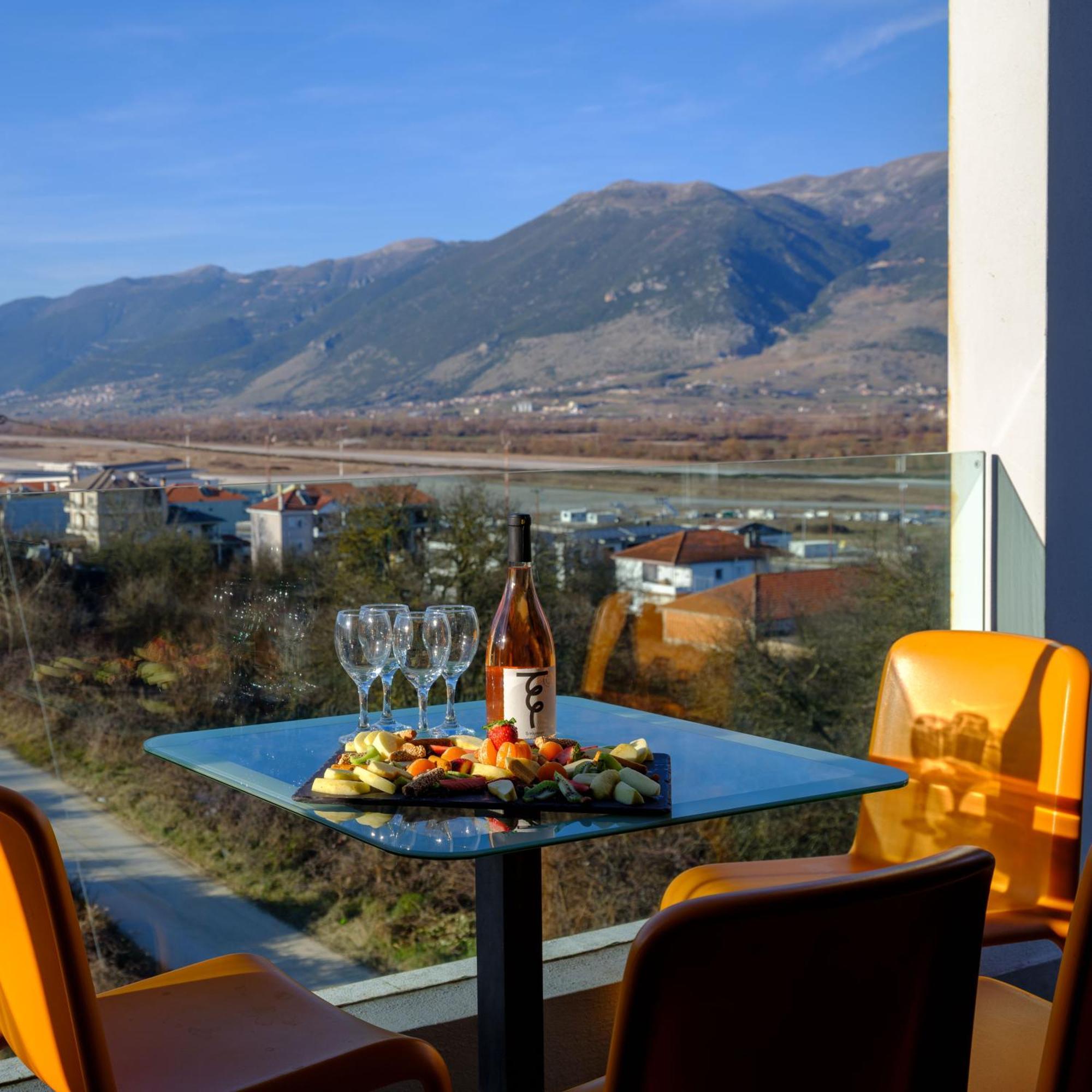 Essence Hotel Ioannina Exterior photo