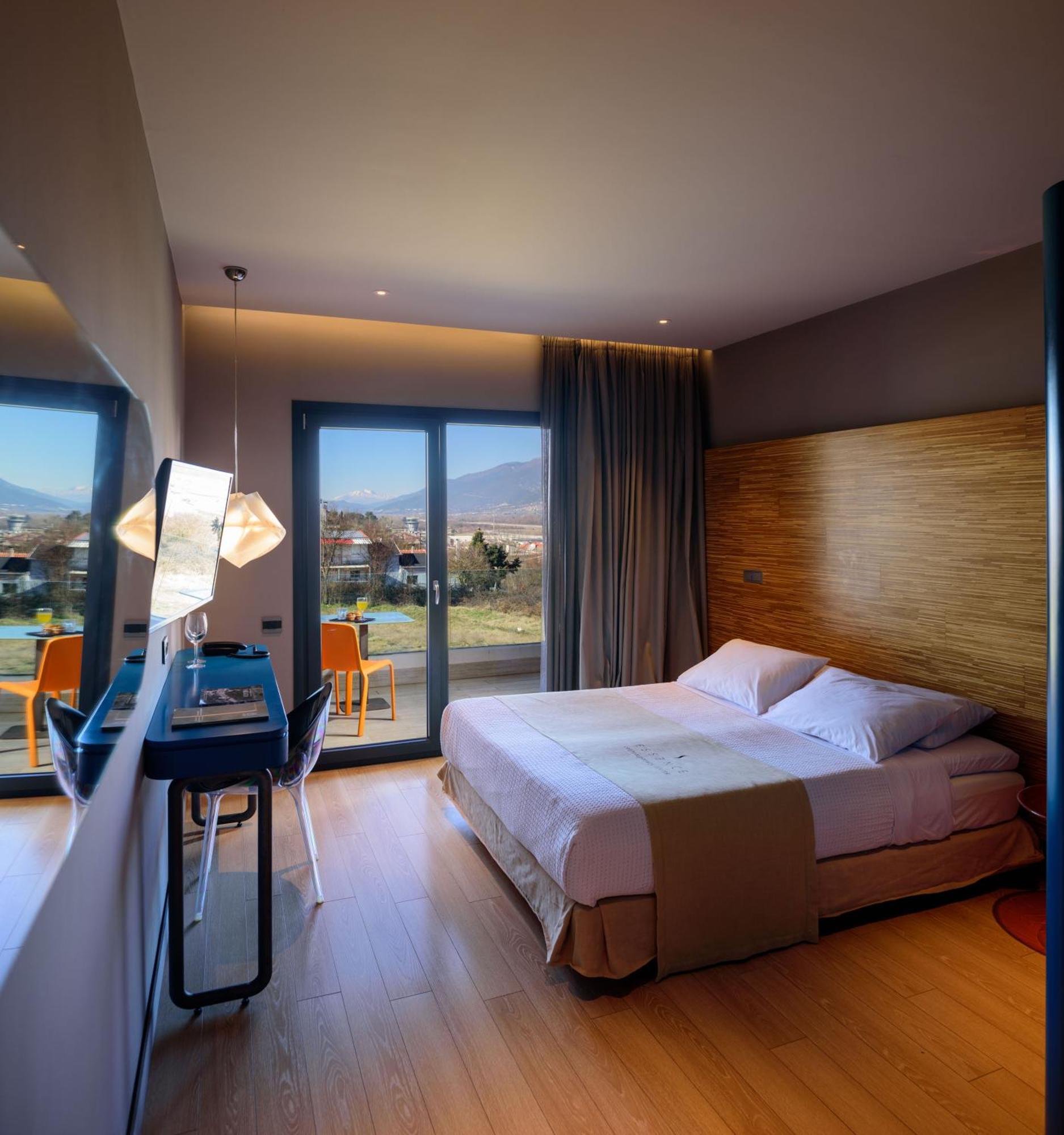 Essence Hotel Ioannina Exterior photo